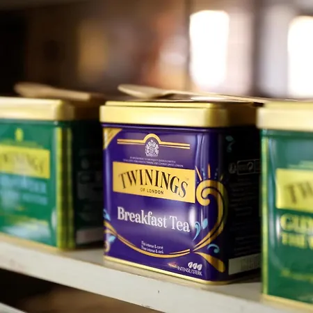 מלון Charming - Les Pasteliers 2*