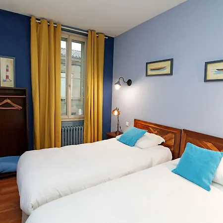 Charming - Les Pasteliers מלון אלבי