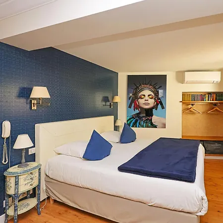 Les Pasteliers Hotel 2*