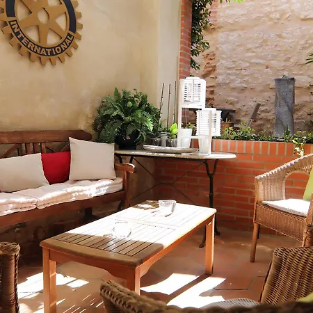 Les Pasteliers Hotel 2*