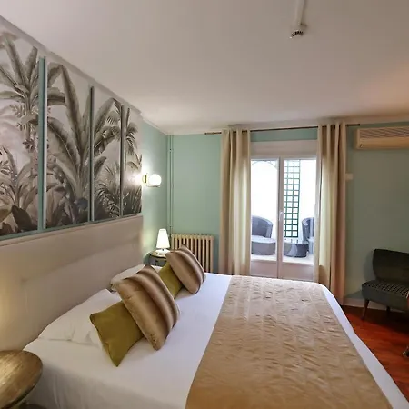 Charming - Les Pasteliers מלון 2*