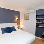 Charming - Les Pasteliers Otel 2*