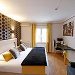 Charming - Les Pasteliers Otel 2*