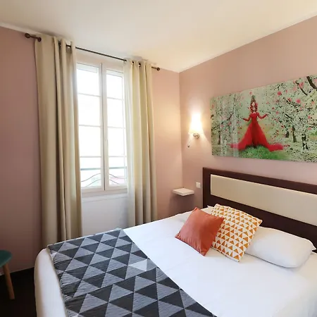 Les Pasteliers Hotel
