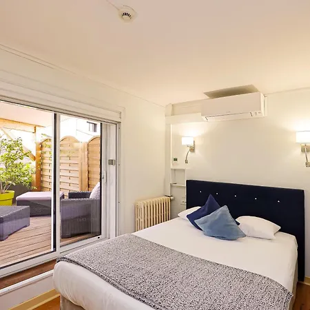 ホテル Charming - Les Pasteliers 2*