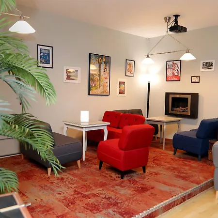 ホテル Charming - Les Pasteliers 2*