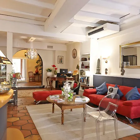 Charming - Les Pasteliers ホテル 2*