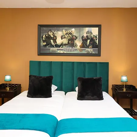 Charming - Les Pasteliers 2* ألبي