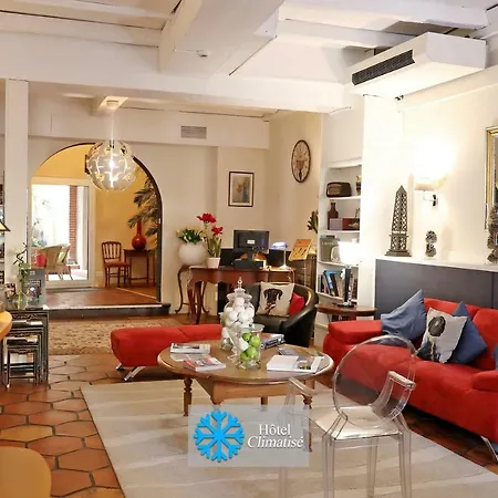 Charming - Les Pasteliers Hotel 2*
