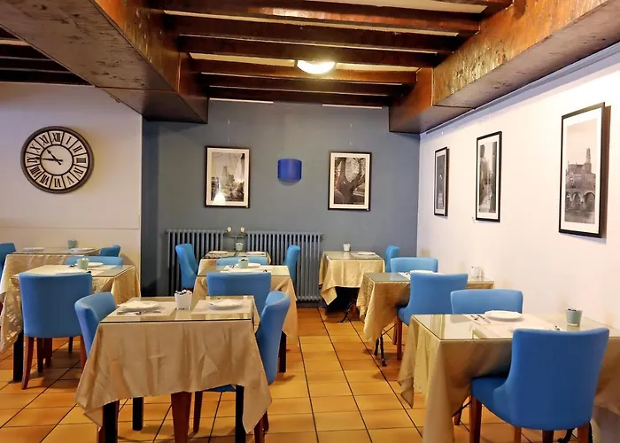 فندق Charming - Les Pasteliers ألبي